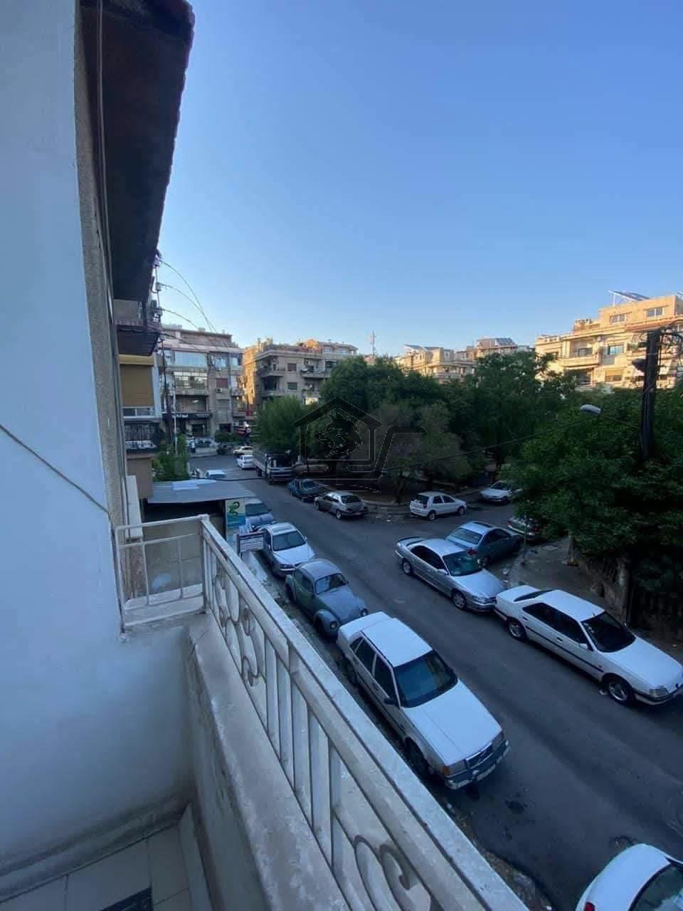 عقار سكني للبيع - الصورة 9