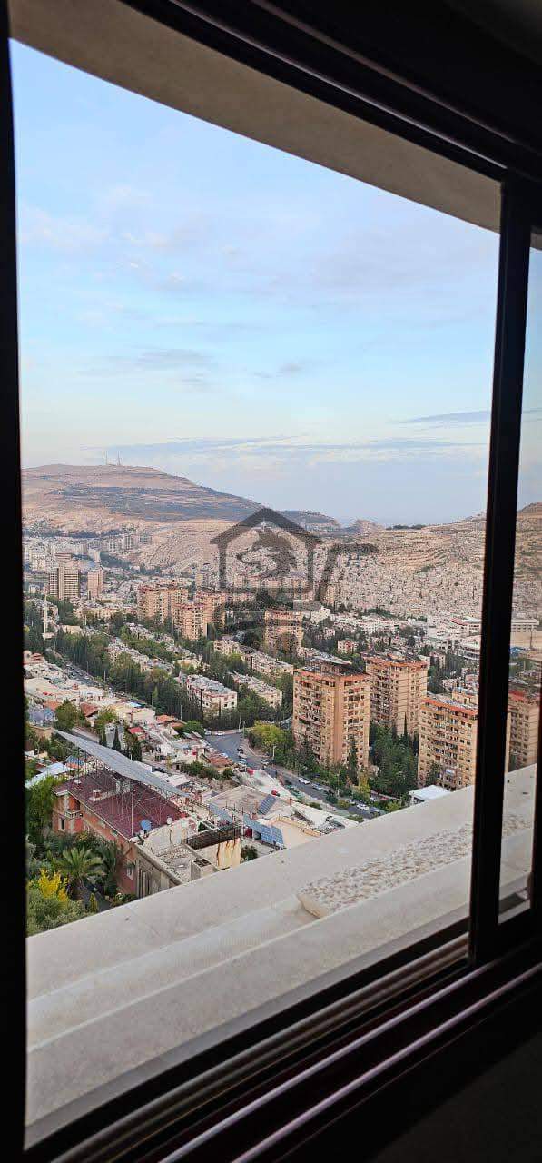 شقة للاجار بموقع حيوي - الصورة 2