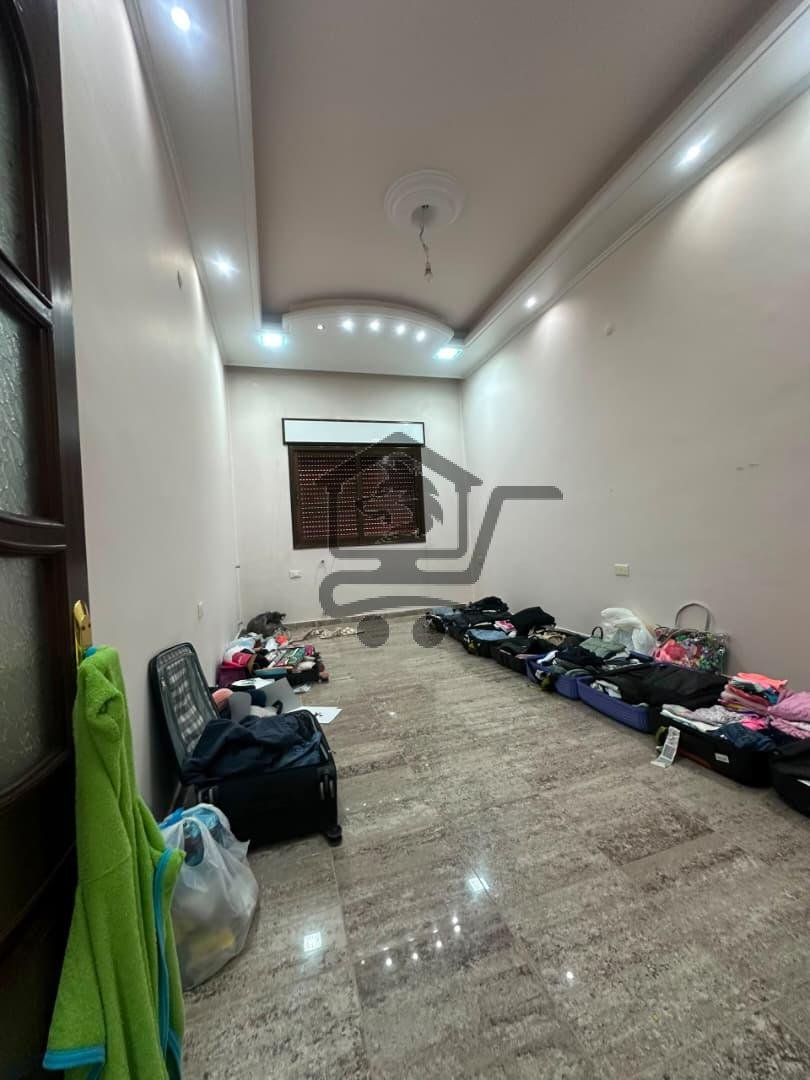 للبيع شقة سكنية - الصورة 1
