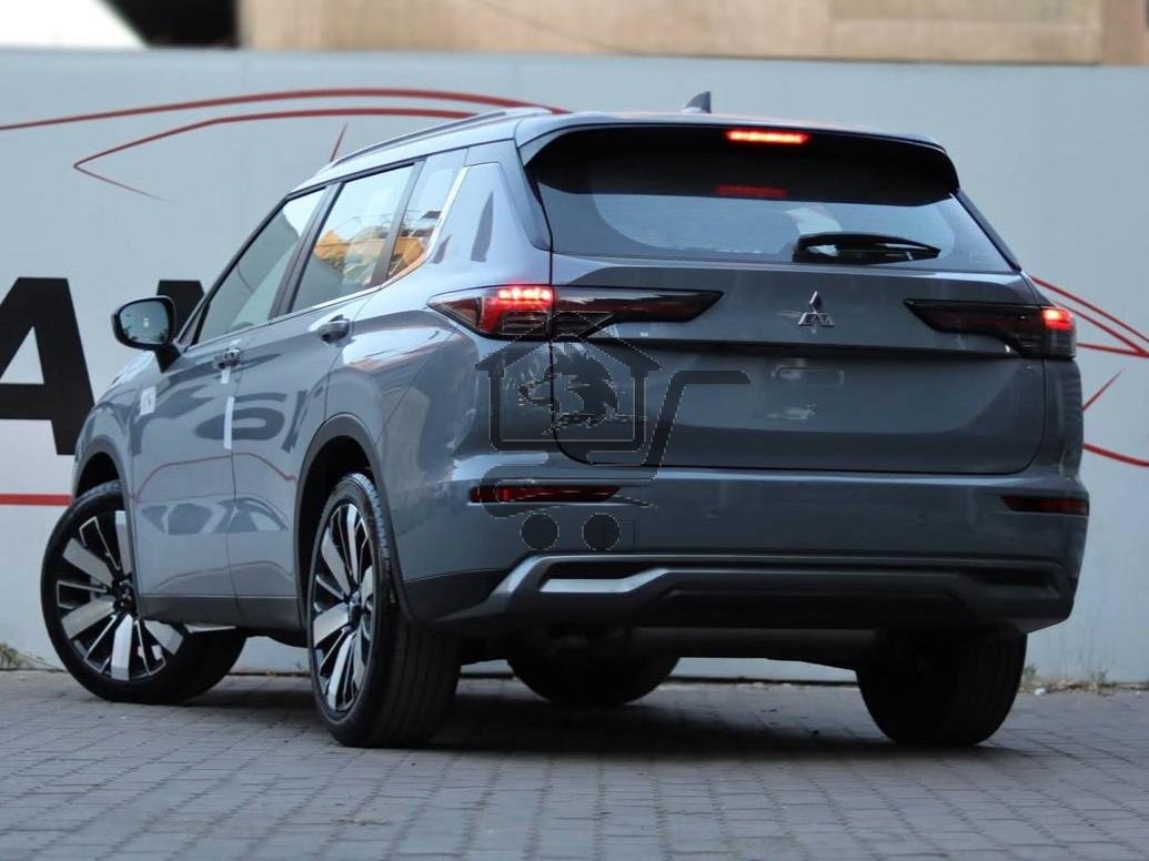 Mitsubishi Outlander 2026 - الصورة 2