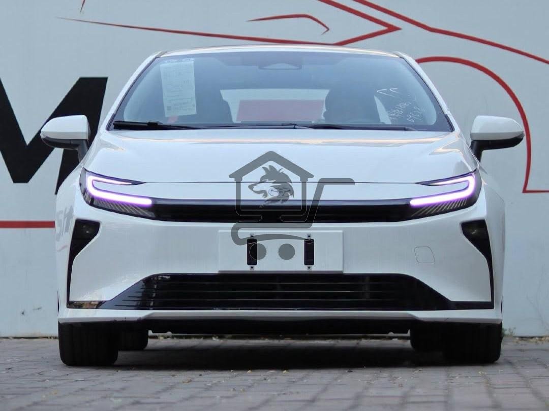 Toyota Corolla Hybrid - الصورة 2
