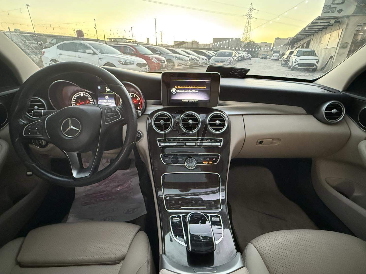 Mercedes C300 2015 4matic - الصورة 8