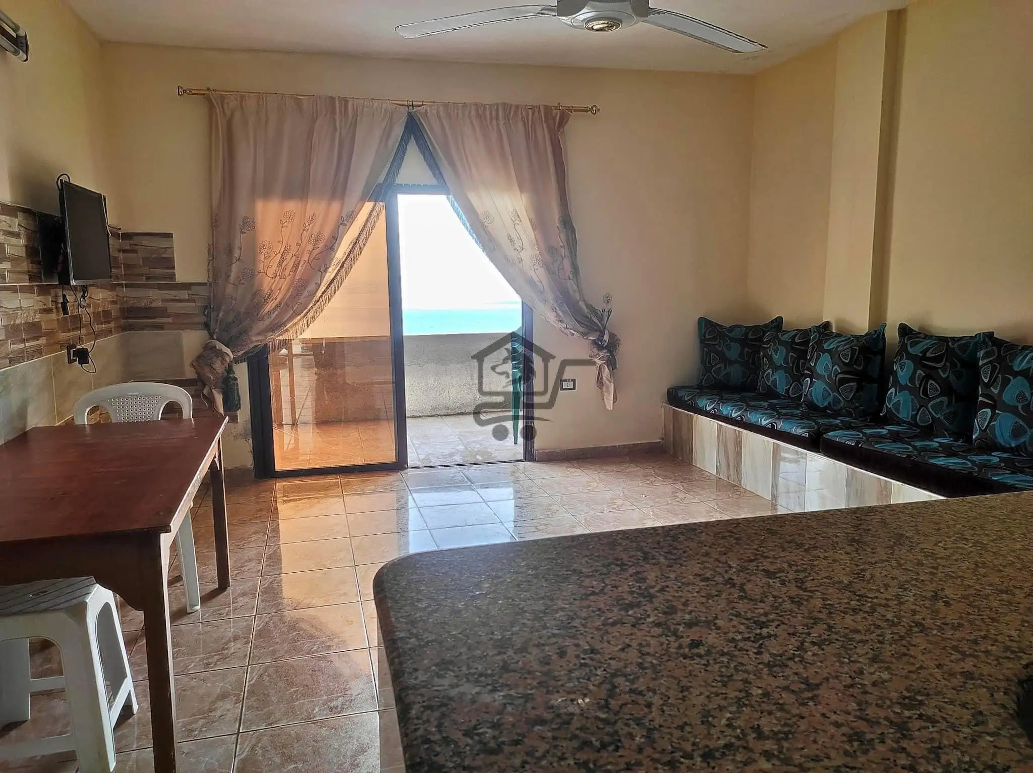 شاليه نسق اول مباشر ع البحر - الصورة 3