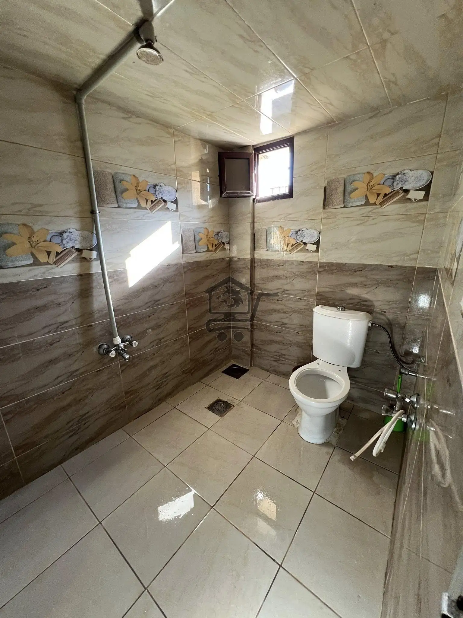 شاليه نسق اول مباشر ع البحر - الصورة 8