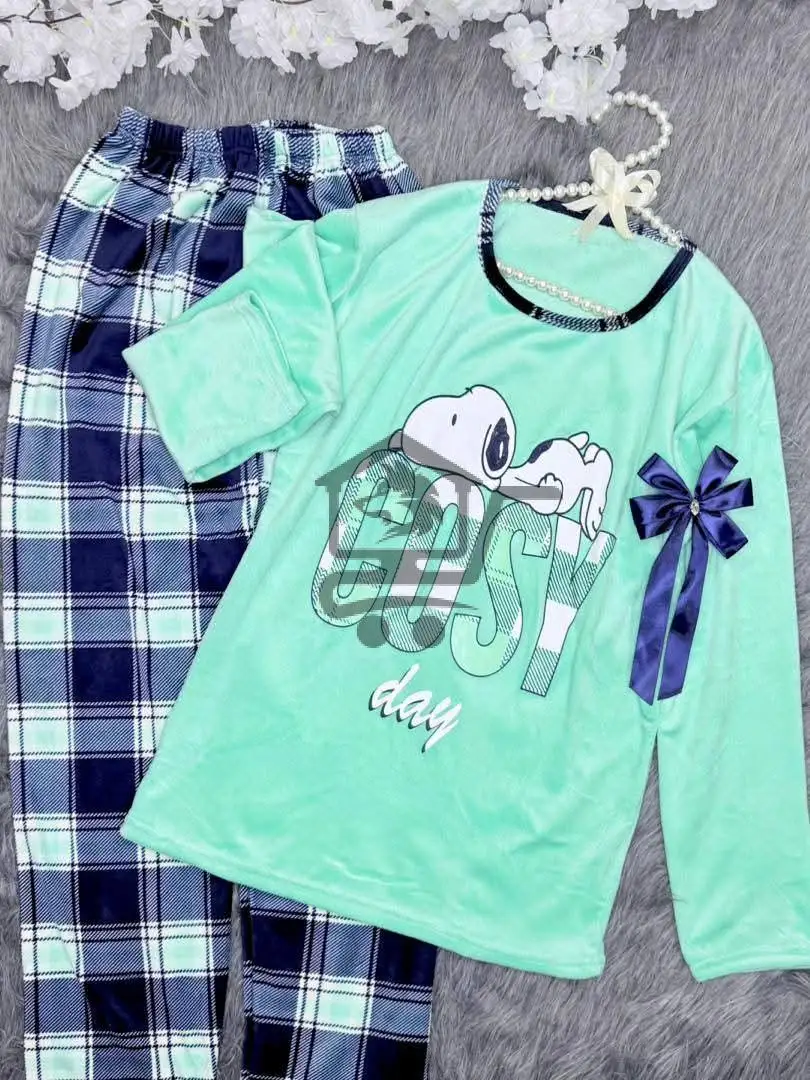 بيجامة مخمل - الصورة 4