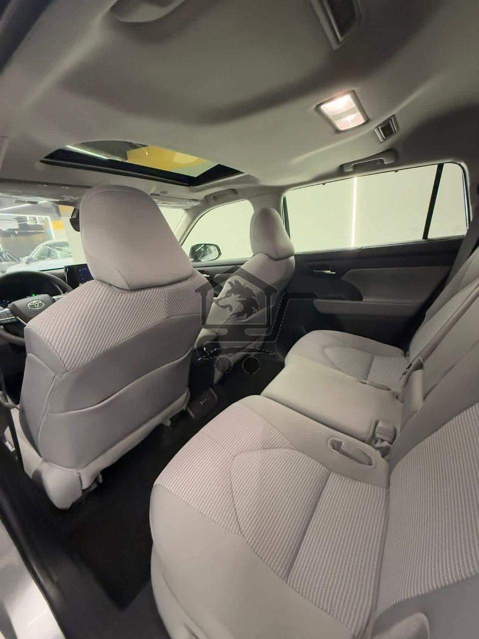 Toyota Highlander Hybrid 2024 - الصورة 9