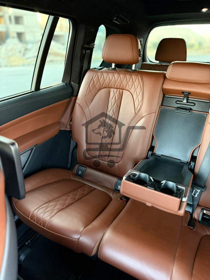 BMW X7 M50 - الصورة 5