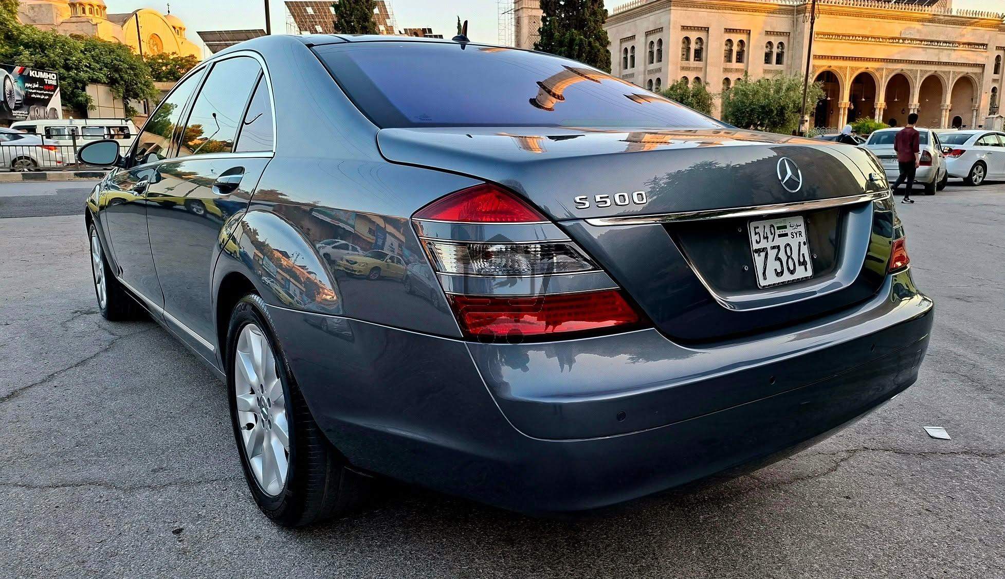 Mercedes-Benz S500 - الصورة 2