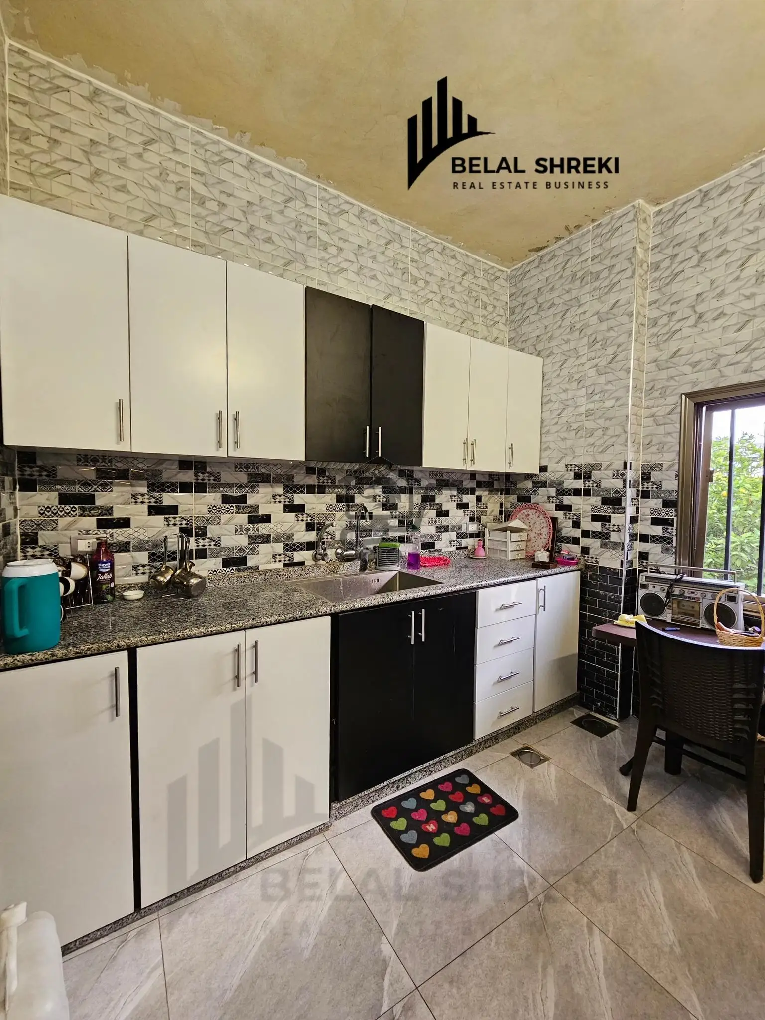 مزرعه بمساحة 450 متر مسورة بالكامل - الصورة 3