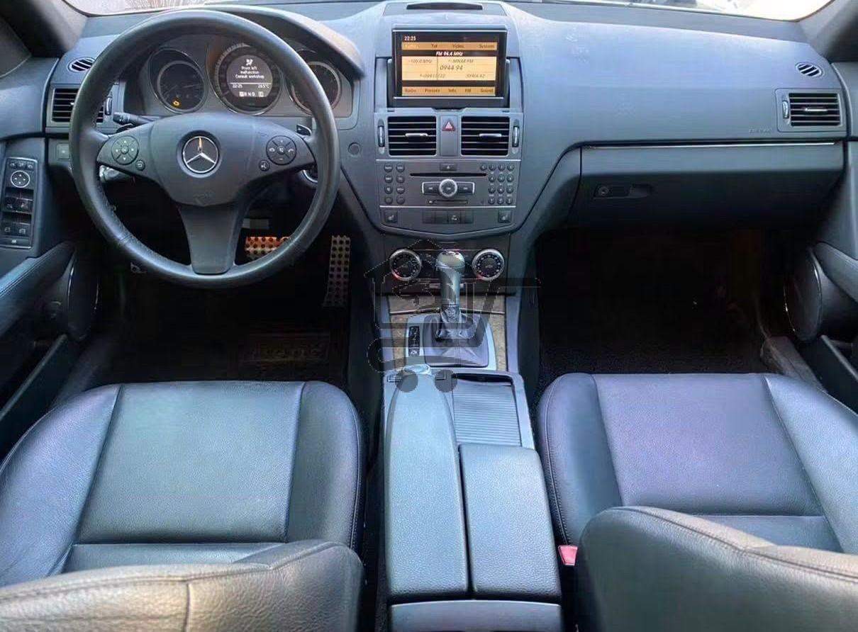 Mercedes-Benz C250 2011 - الصورة 6