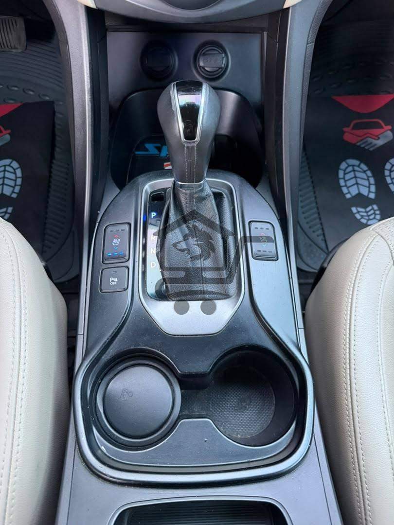Hyundai Santafe 2014 - الصورة 9