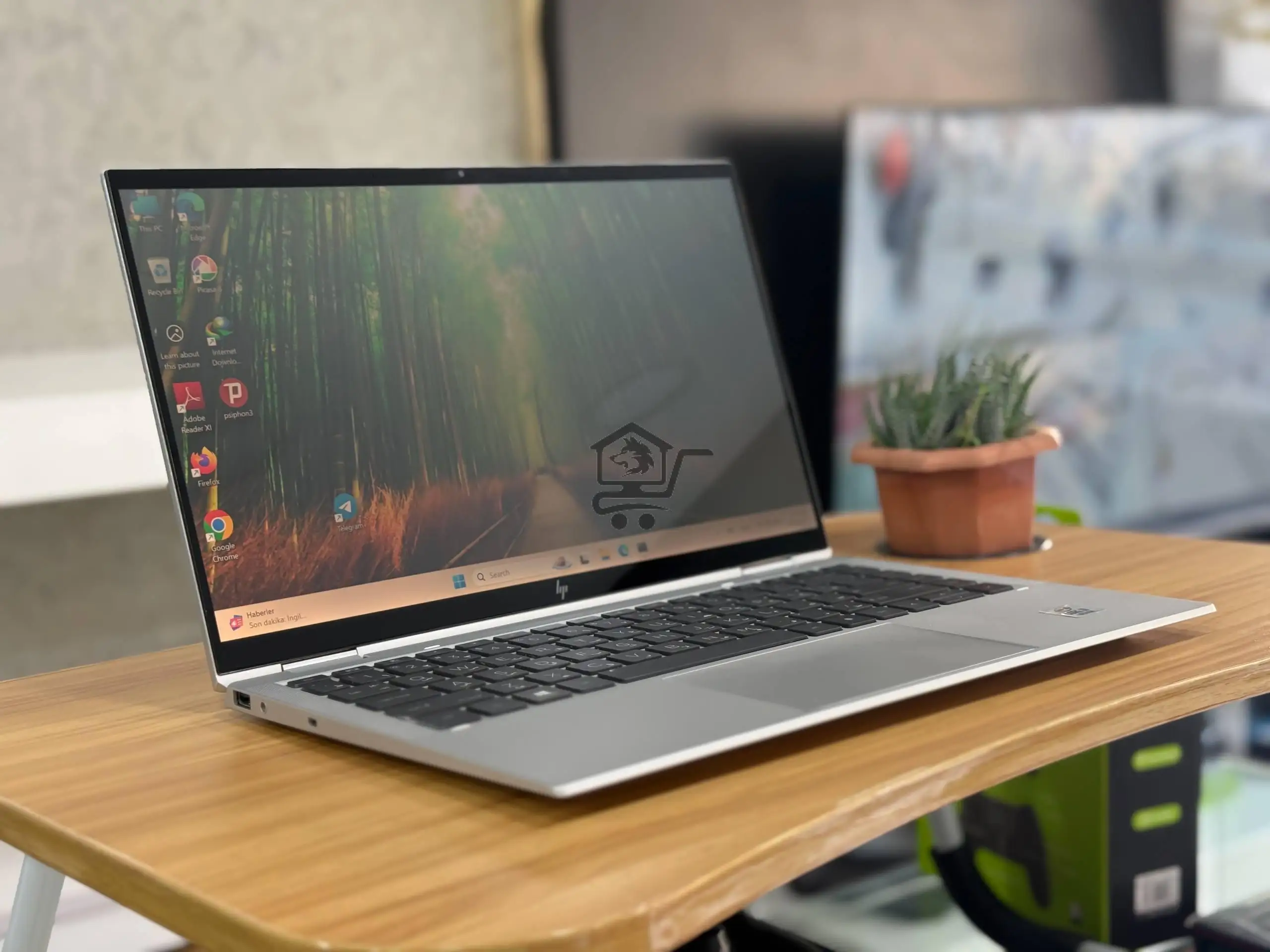 HP EliteBook x360 1040 G7 - الصورة 1