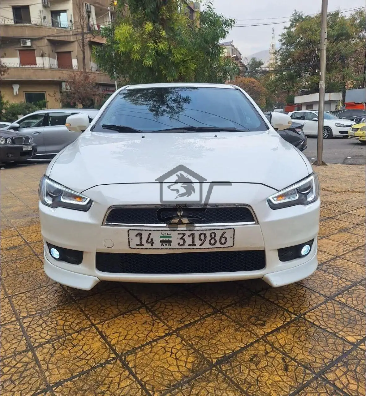 ميتسوبيشي لانسر GLX - الصورة 1