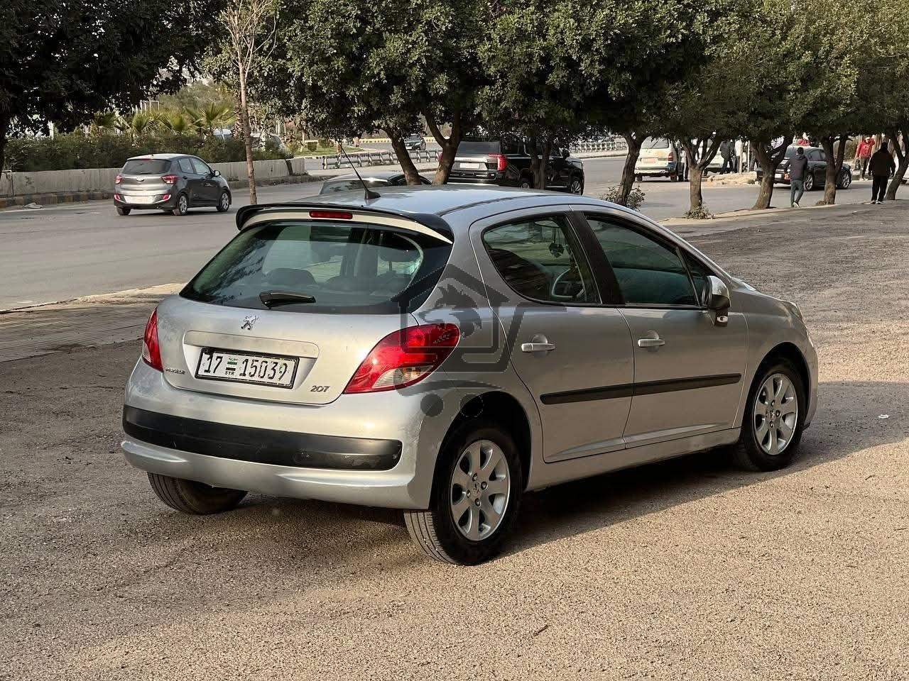 Peugeot 207 French - الصورة 2