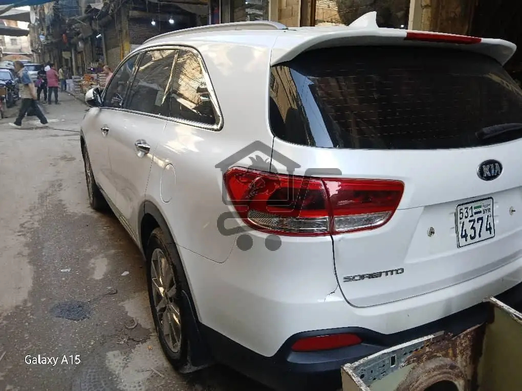 كيا سيرانتو - الصورة 2