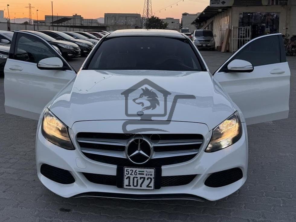 Mercedes C300 2015 4matic - الصورة 5