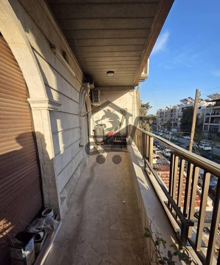 منزل في شارع النيل - الصورة 8