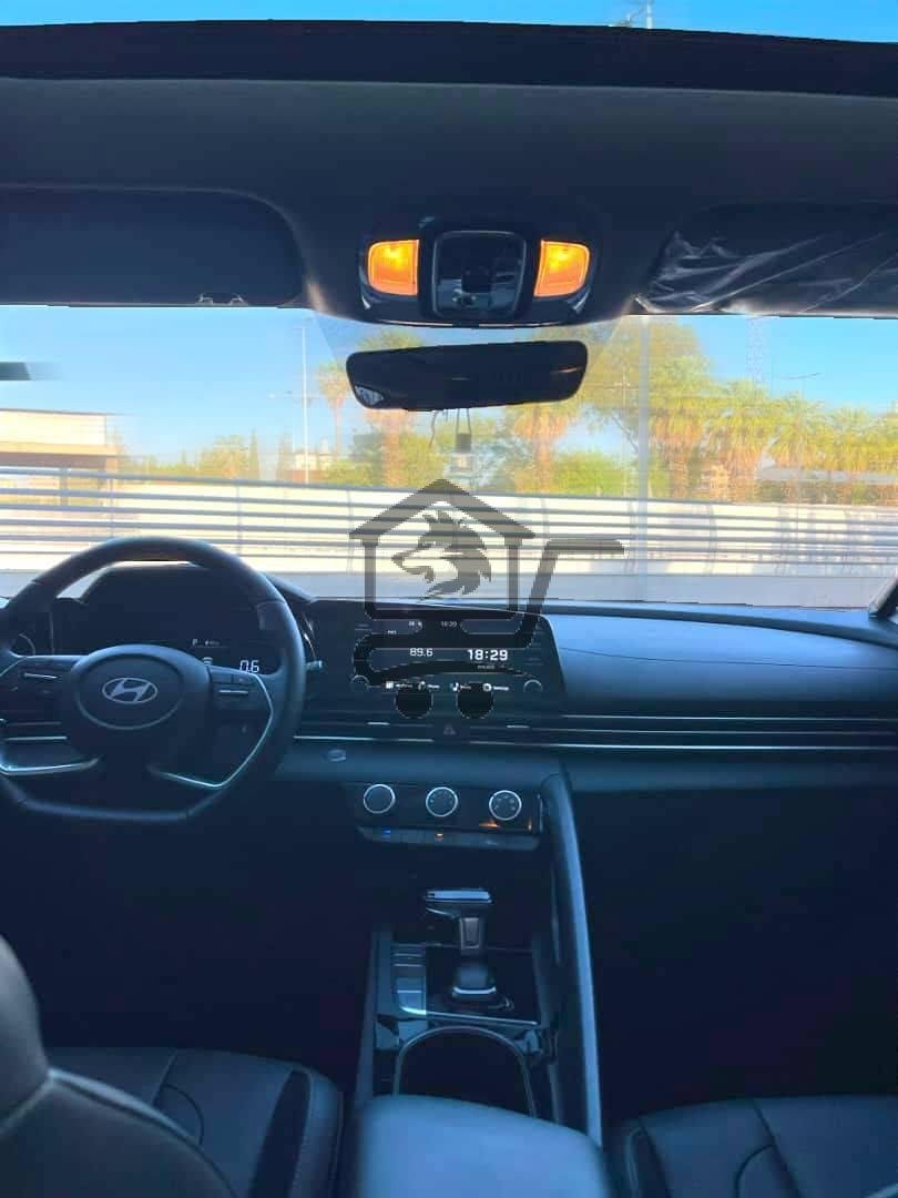 Hyundai Elantra 2025 - الصورة 5