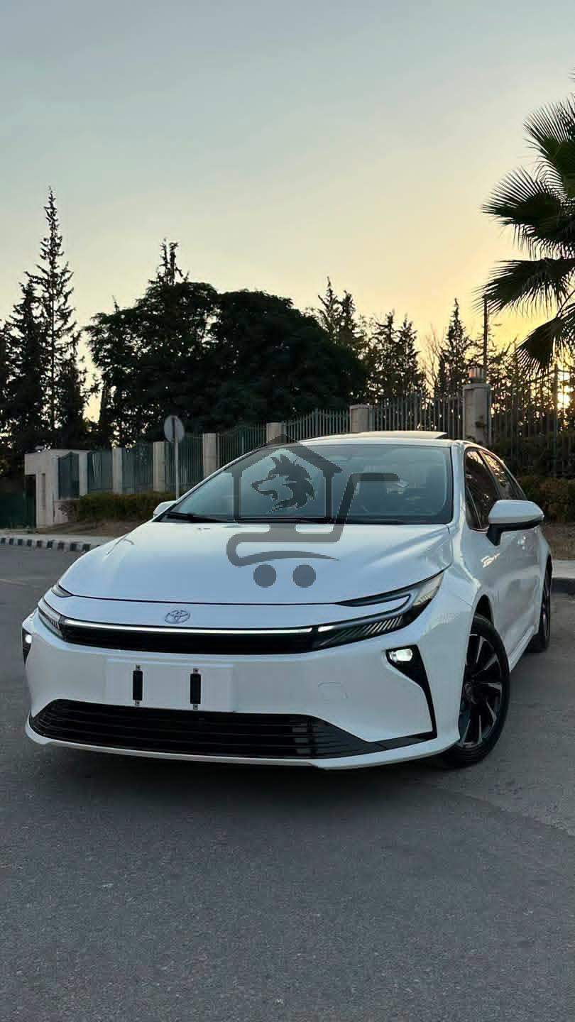 Toyota Corolla Hybrid - الصورة 1