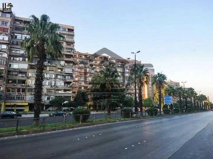 للايجار  ...#دمشق #المزة  #مفروش_بالكامل