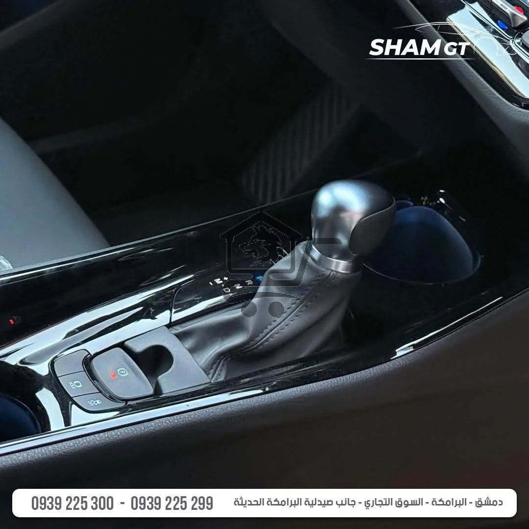 Toyota CH_R - الصورة 5