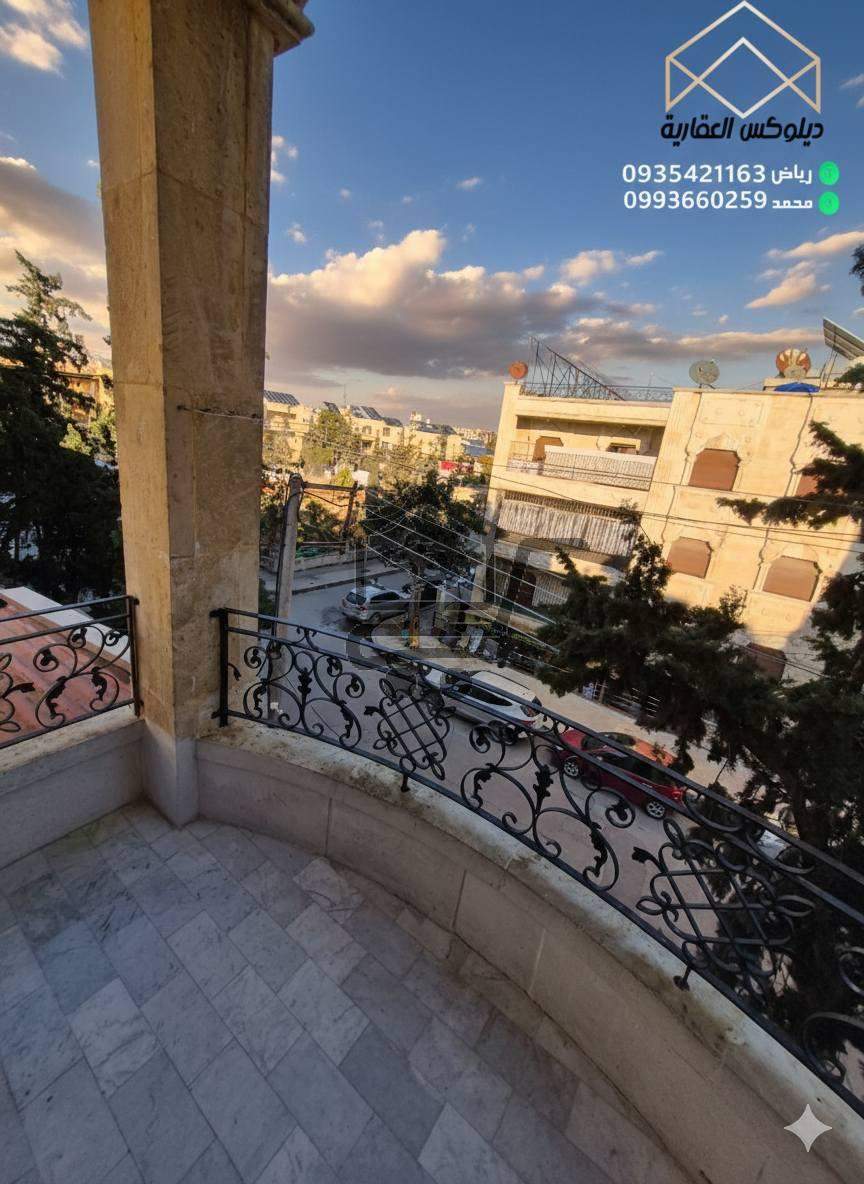 شقة للبيع في حلب على الطراز القديم - الصورة 1