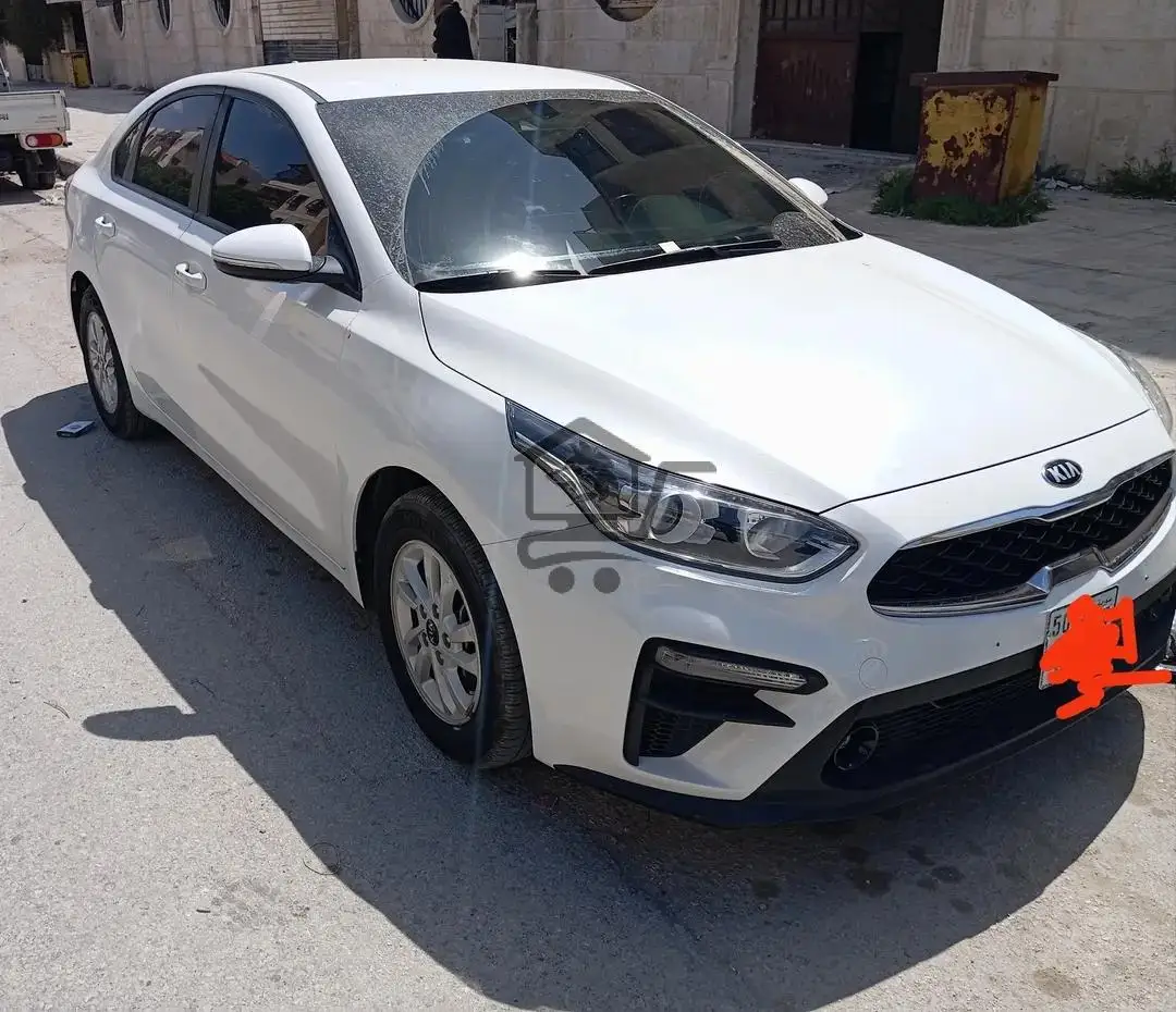 سيارة كيا للبيع - الصورة 1
