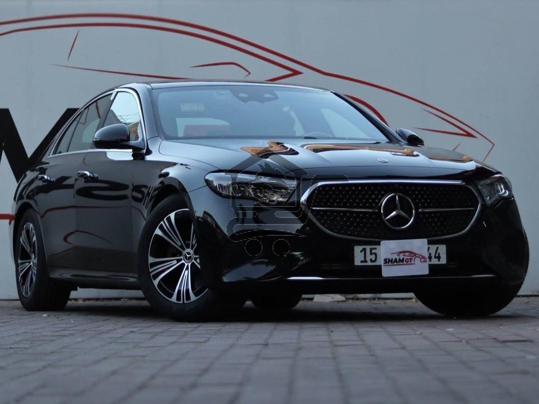 Mercedes-Benz E200 2025 - الصورة 3