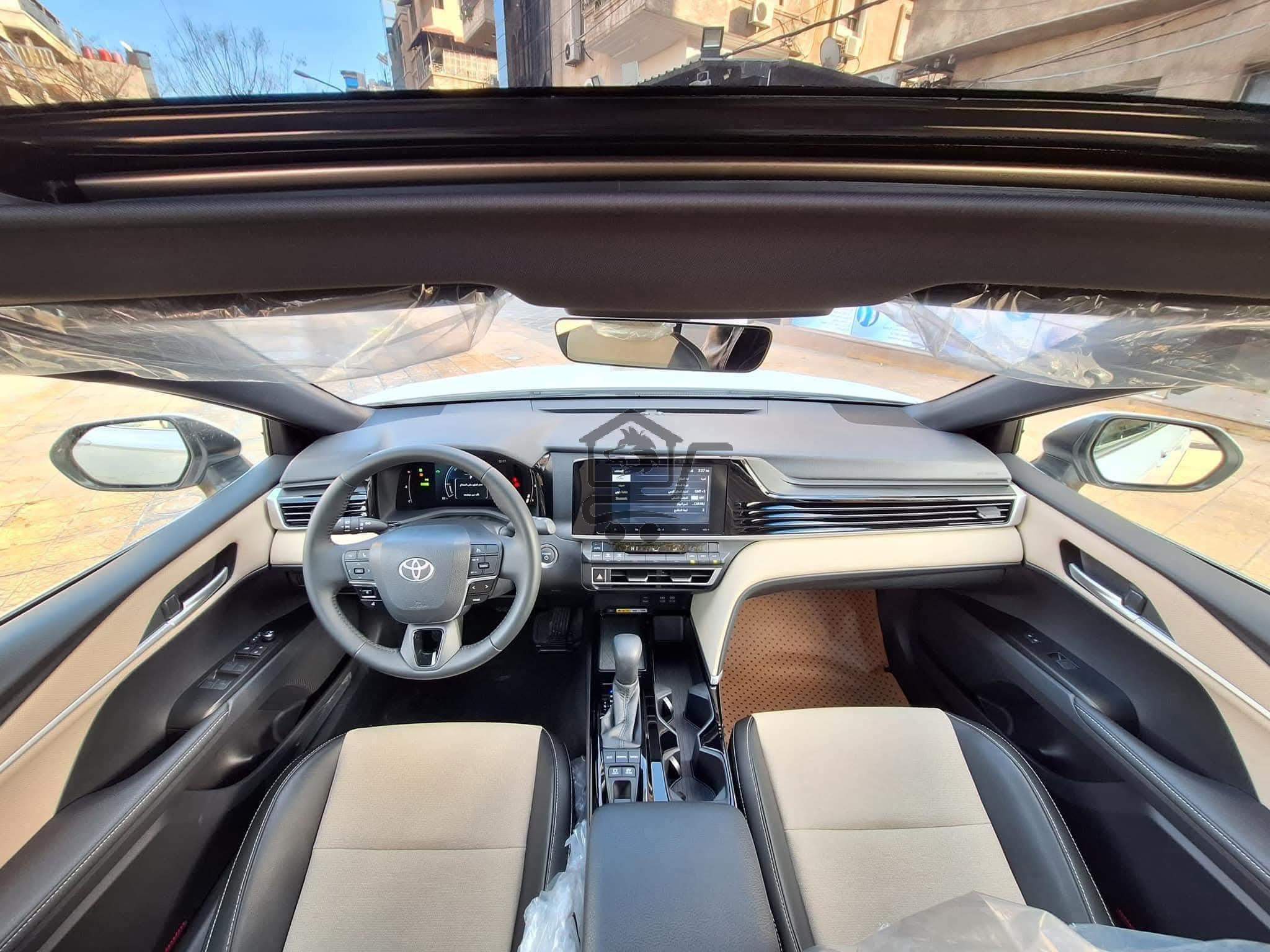 تويوتا كامري - الصورة 4