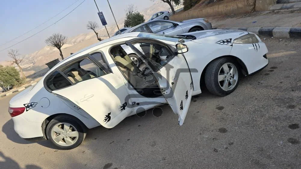 رينو فلوانس موديل ٢٠٠٤ - الصورة 5