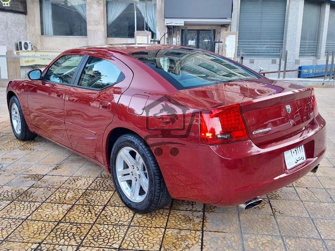 Dodge Charger SXT - الصورة 2