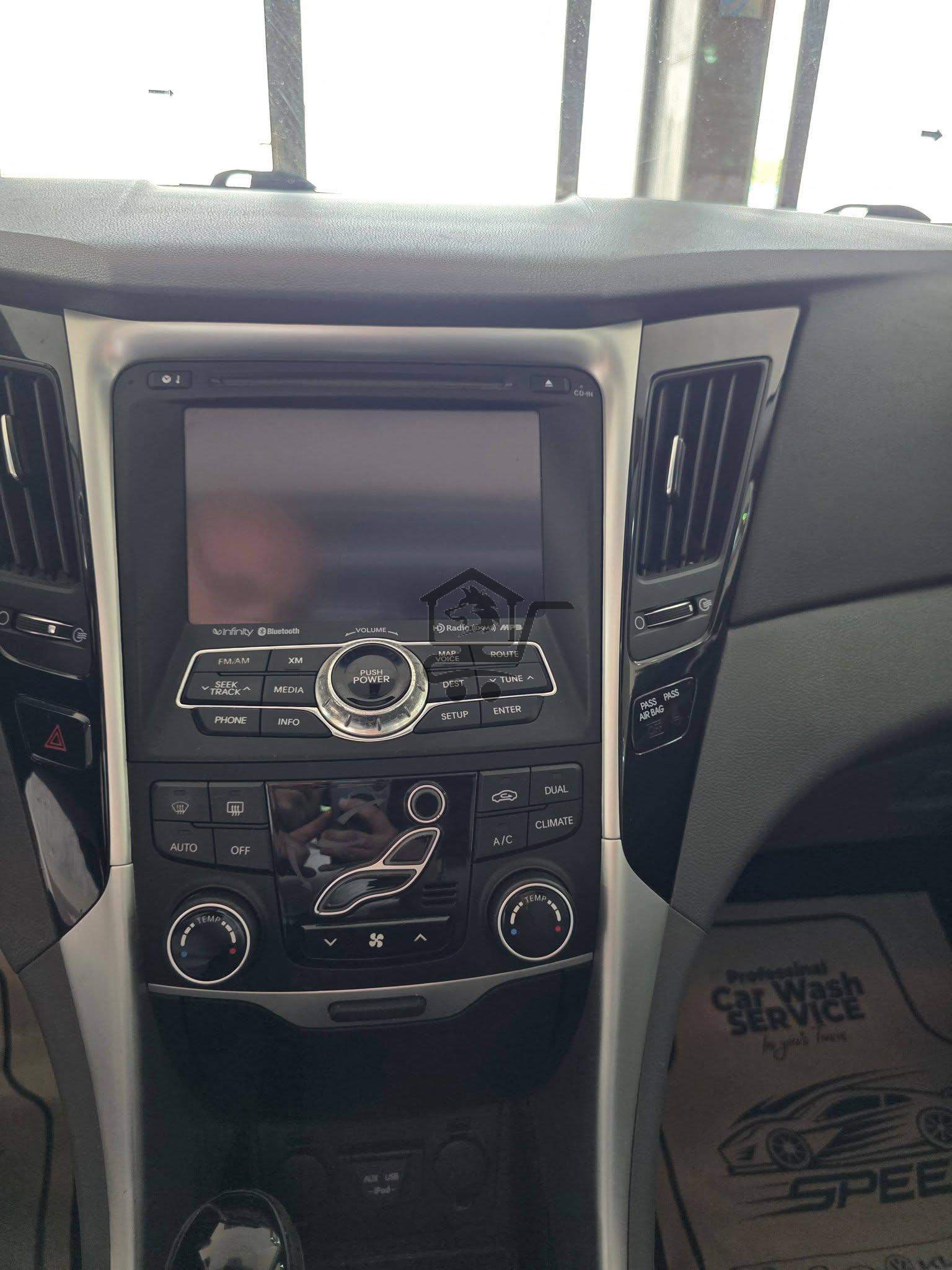 Hyundai Sonata 2012 - الصورة 7
