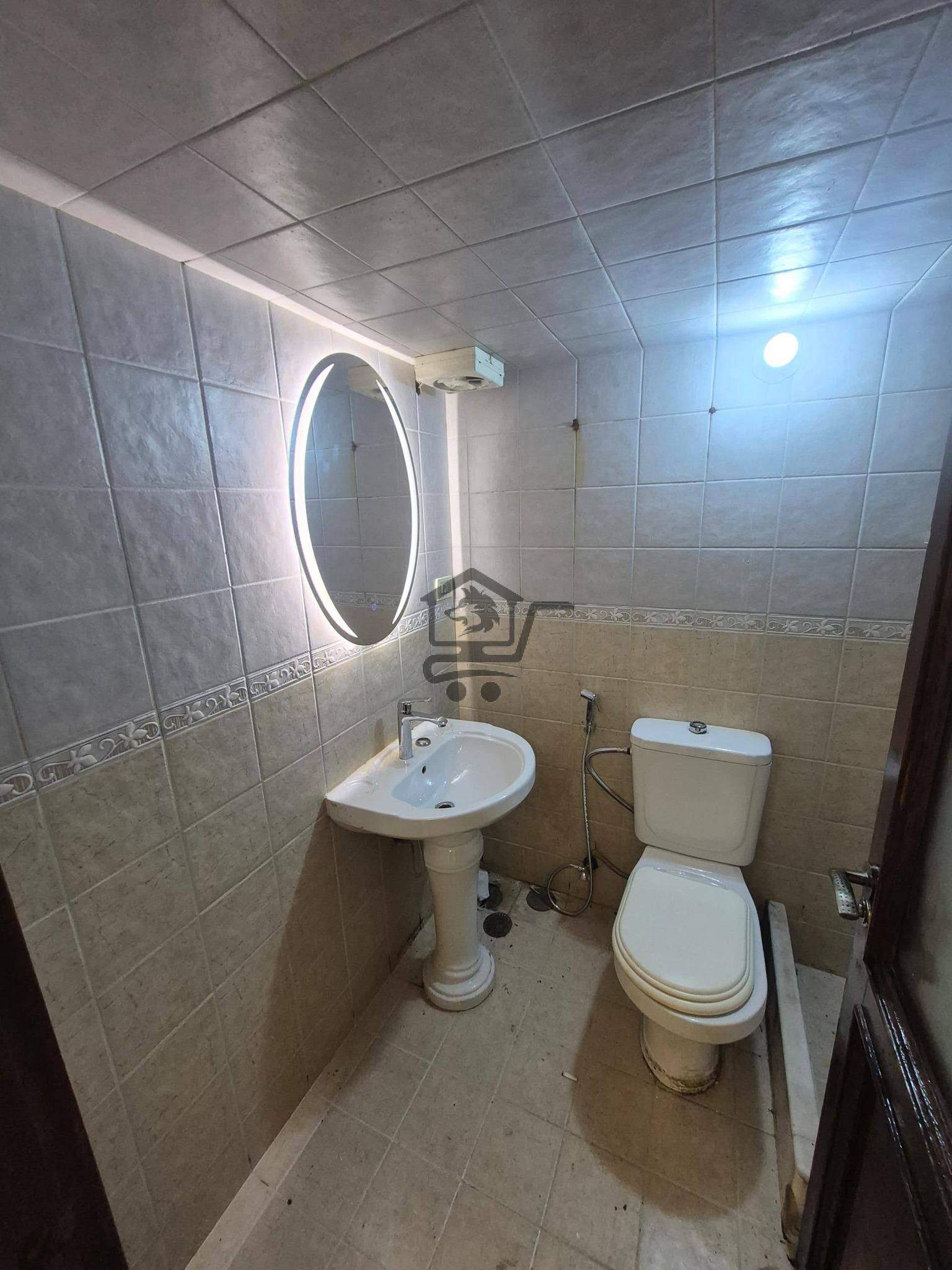 شقة على مستوي الأرض - الصورة 6