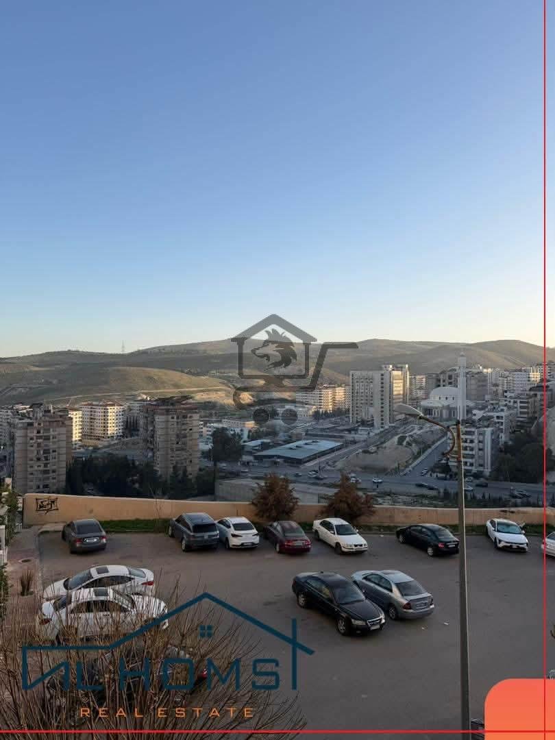 منزل بموقع مميز - الصورة 2