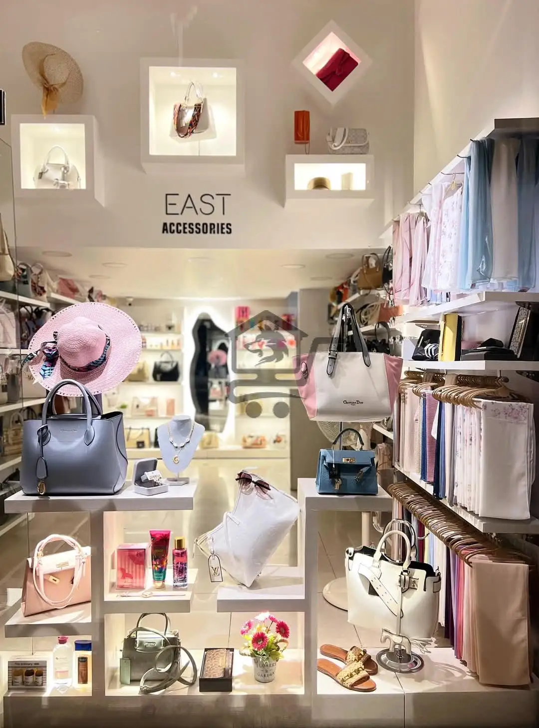 كل أناقتك بمكان واحد! - الصورة 1