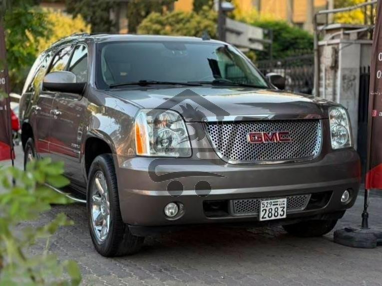GMC Yukon Denali 2014 - الصورة 1