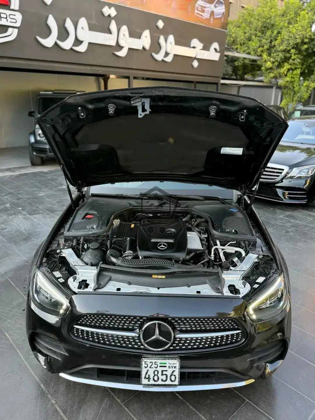 Mercedes Benz - الصورة 3