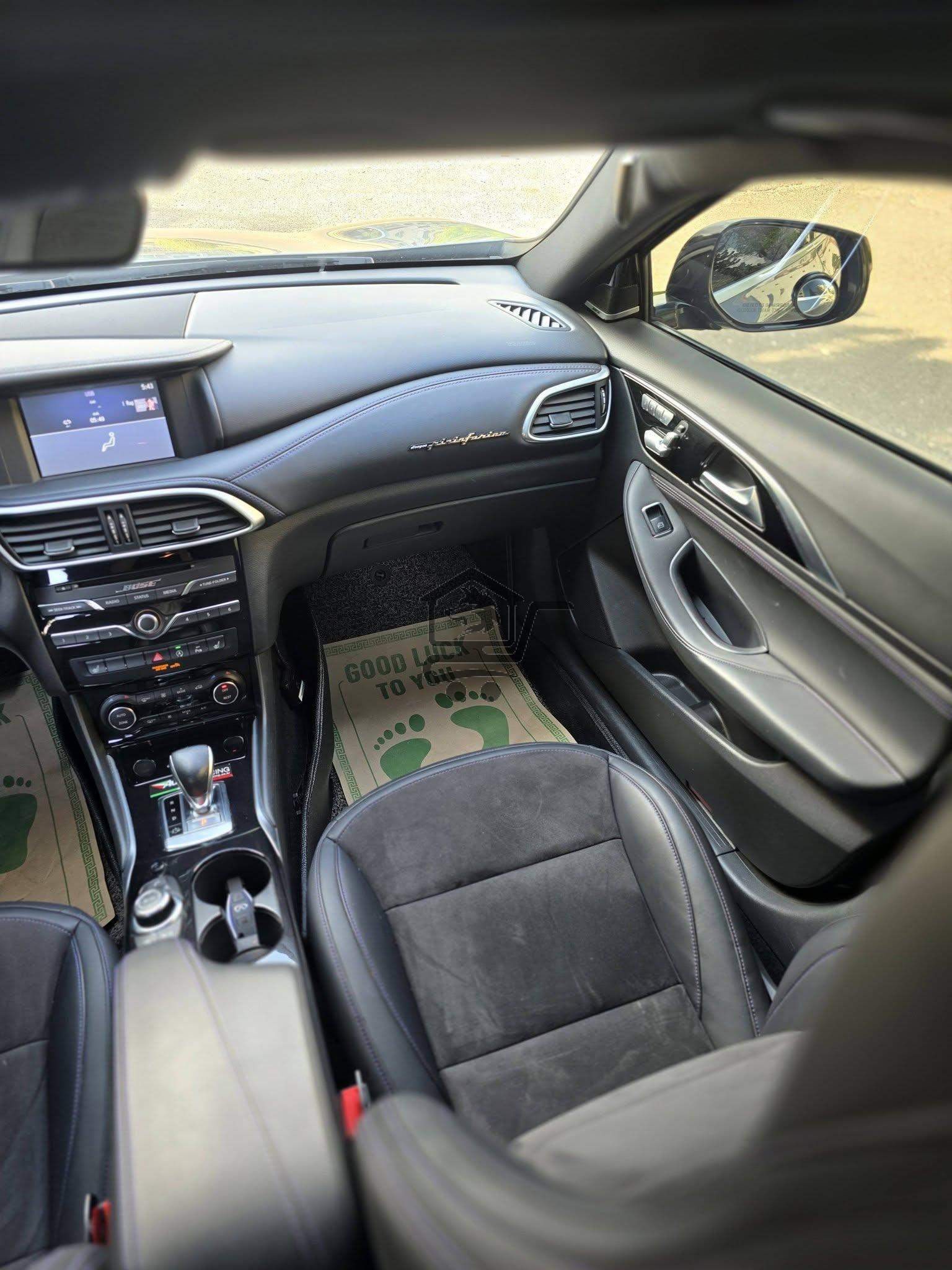 Infiniti Q30s Premium - الصورة 5