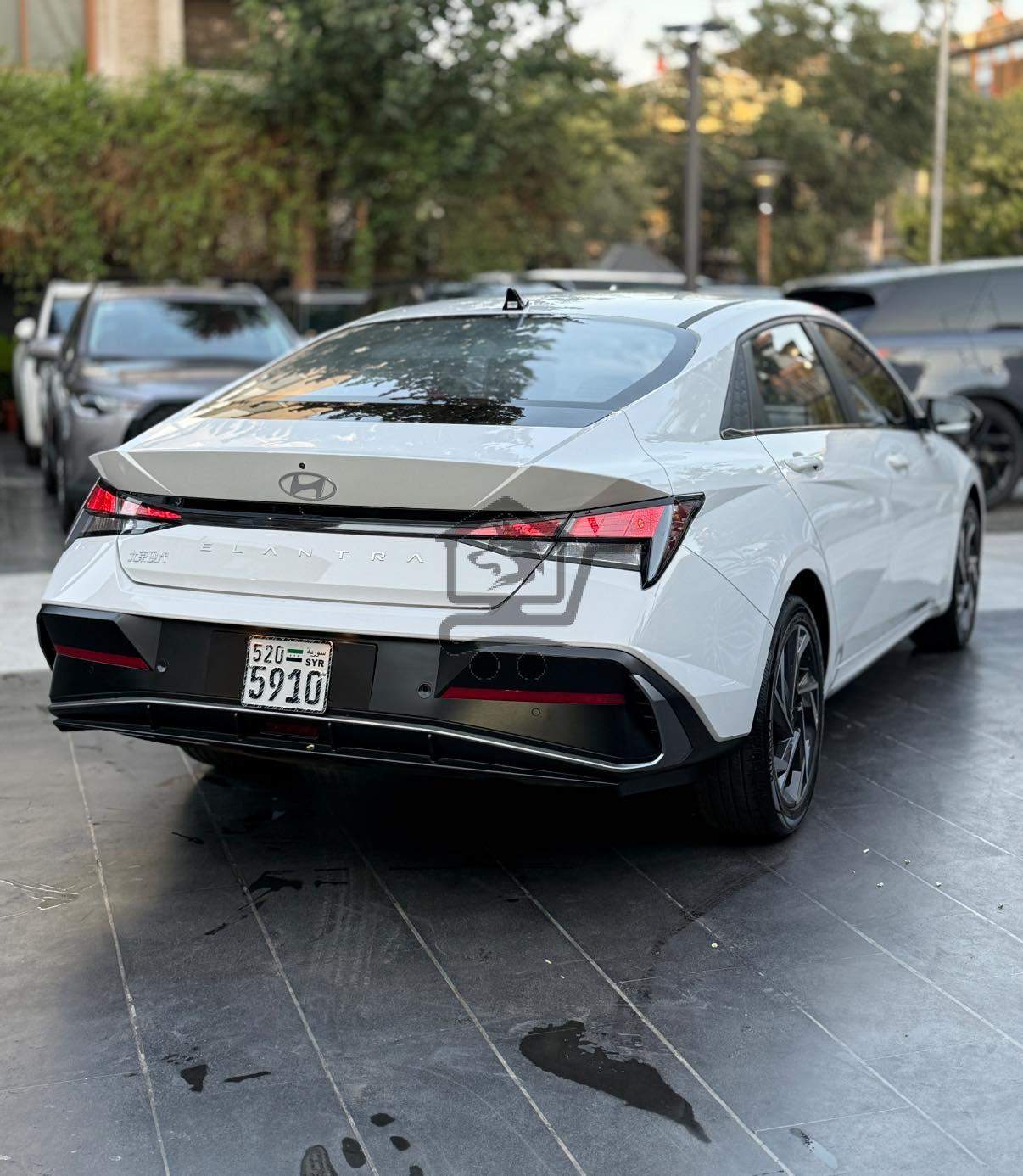 Hyundai Elantra 2025 - الصورة 4