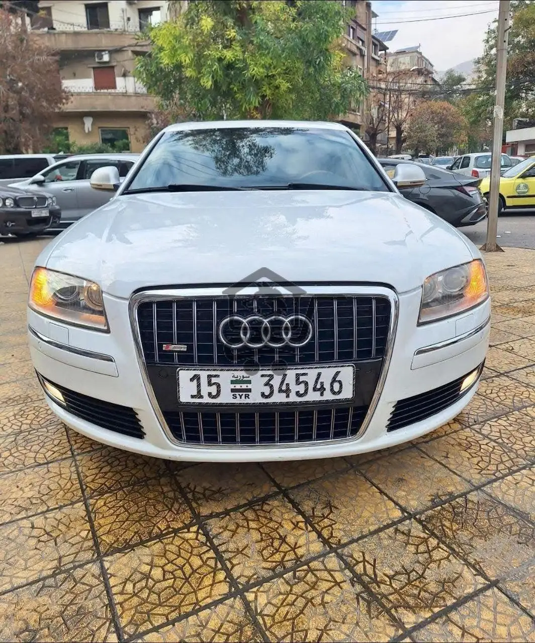 AUDI A8 S-Line - الصورة 1