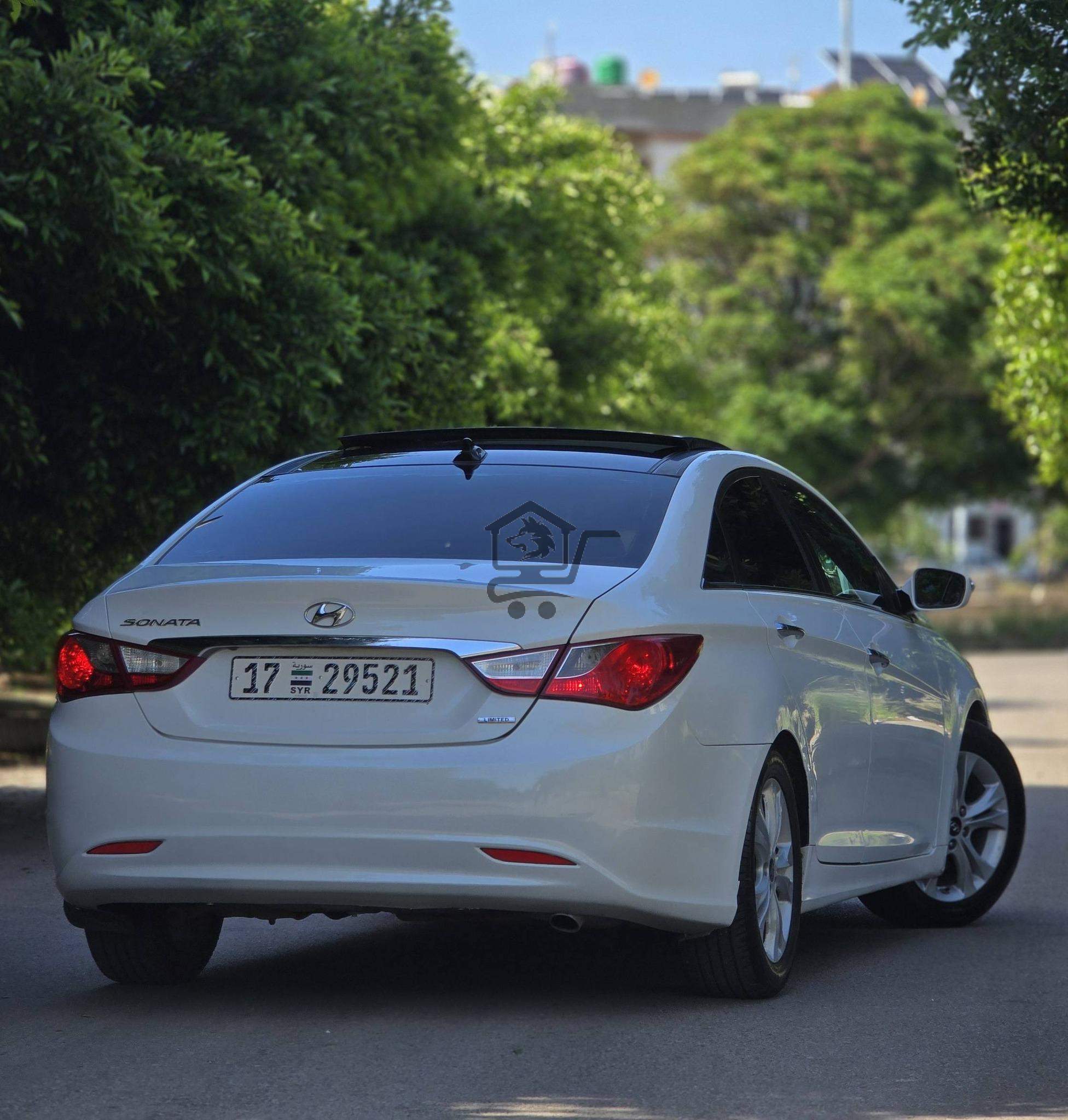 Hyundai Sonata 2012 - الصورة 2