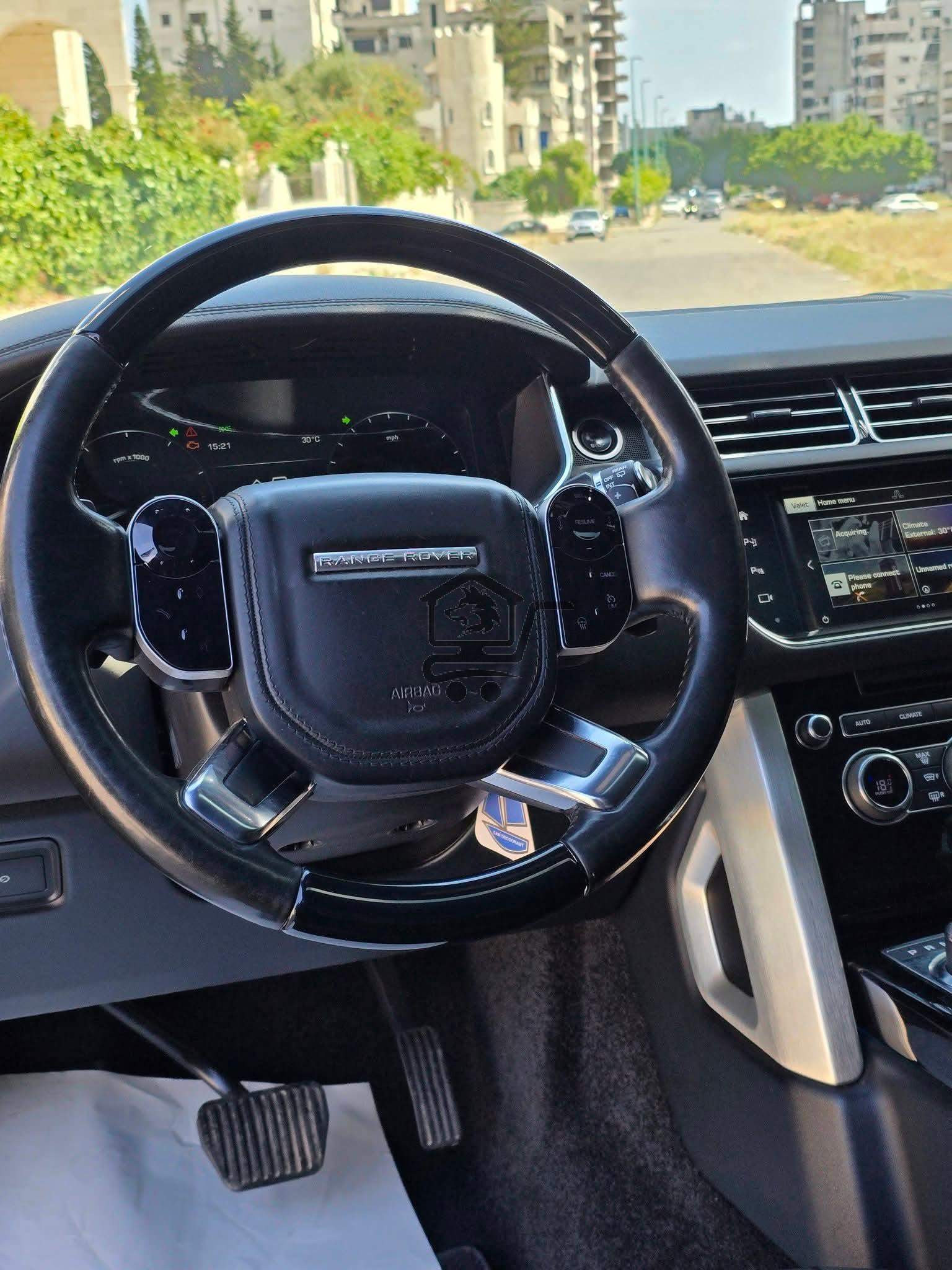 Range Rover Vogue - الصورة 3