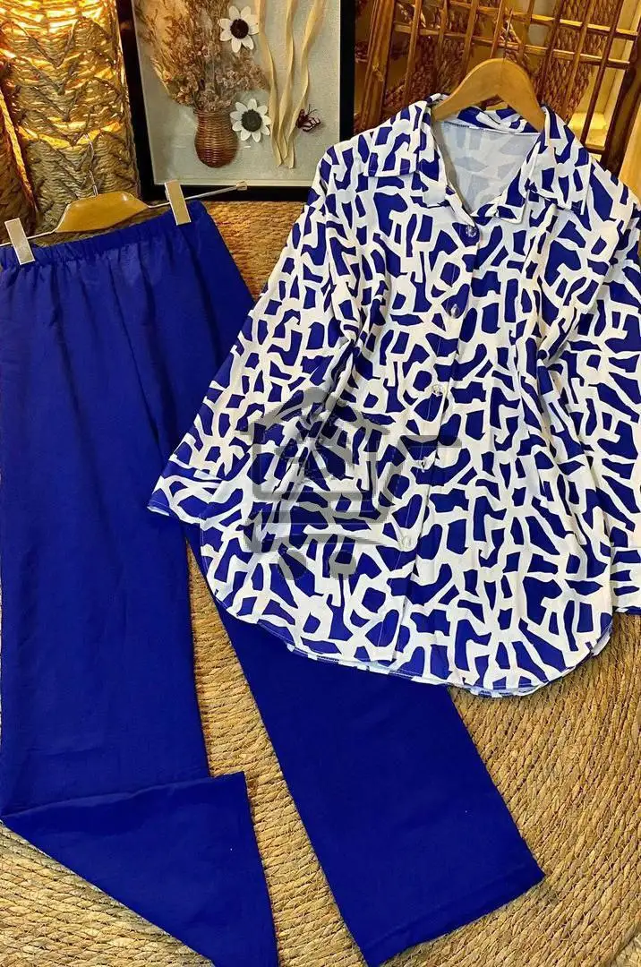 طقم نسواني قطعتين - الصورة 3