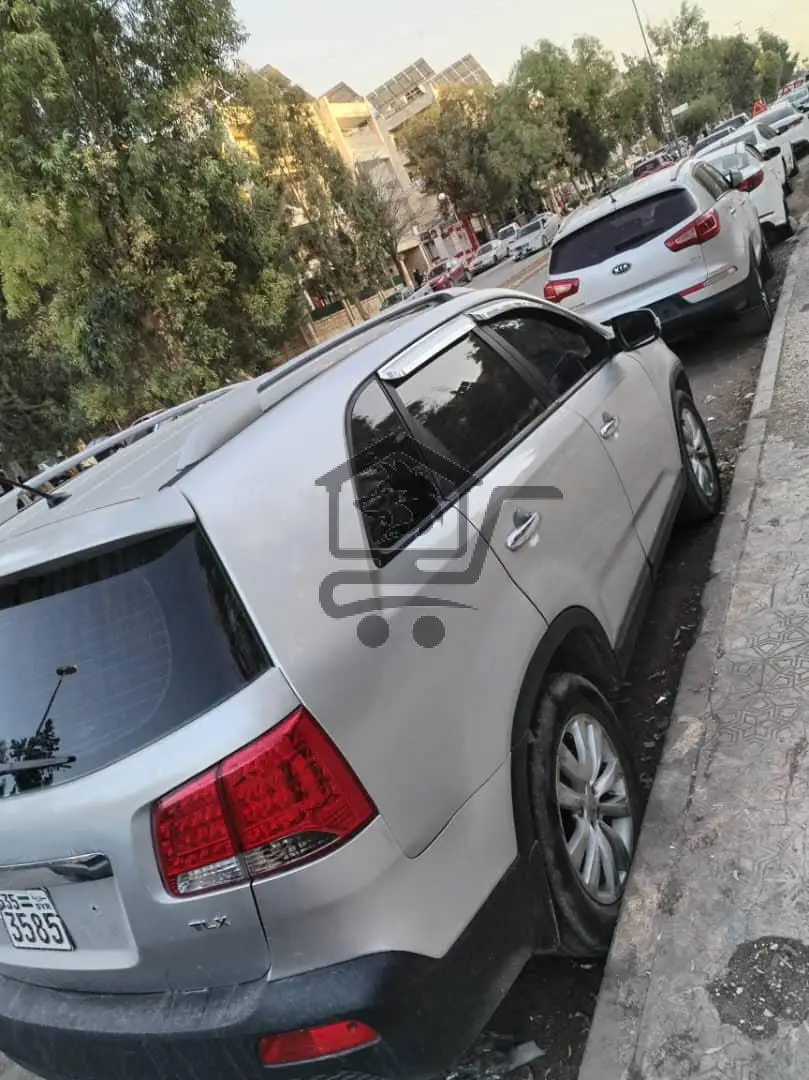 كيا سيرنتو - الصورة 2