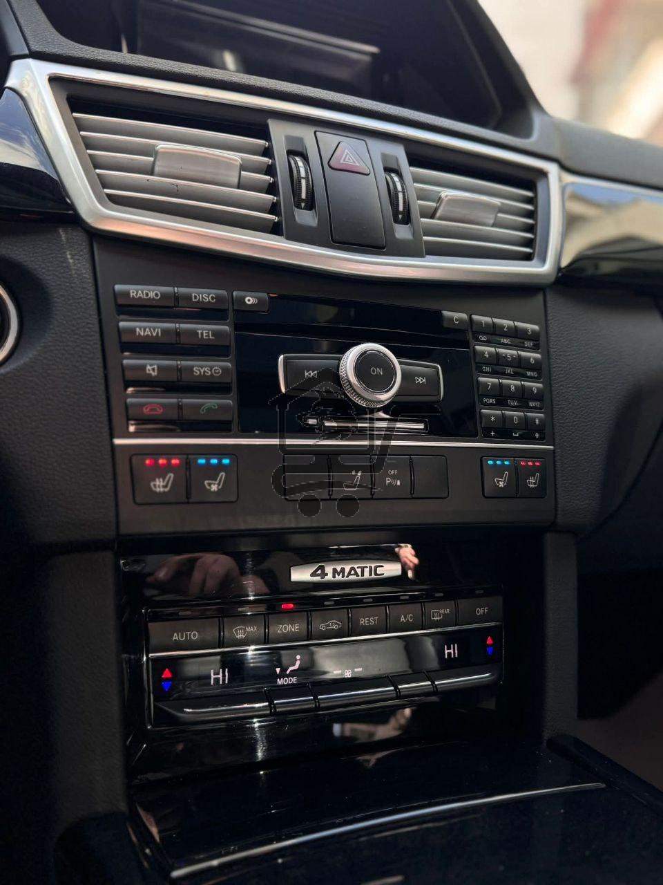 Mercedes E350 AMG - الصورة 8