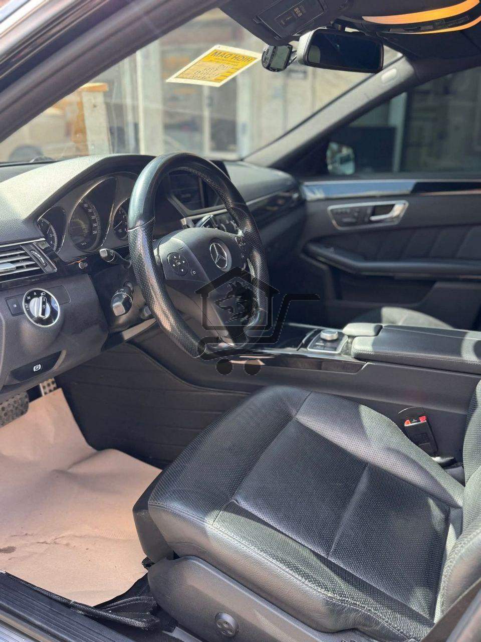 Mercedes E350 AMG - الصورة 6