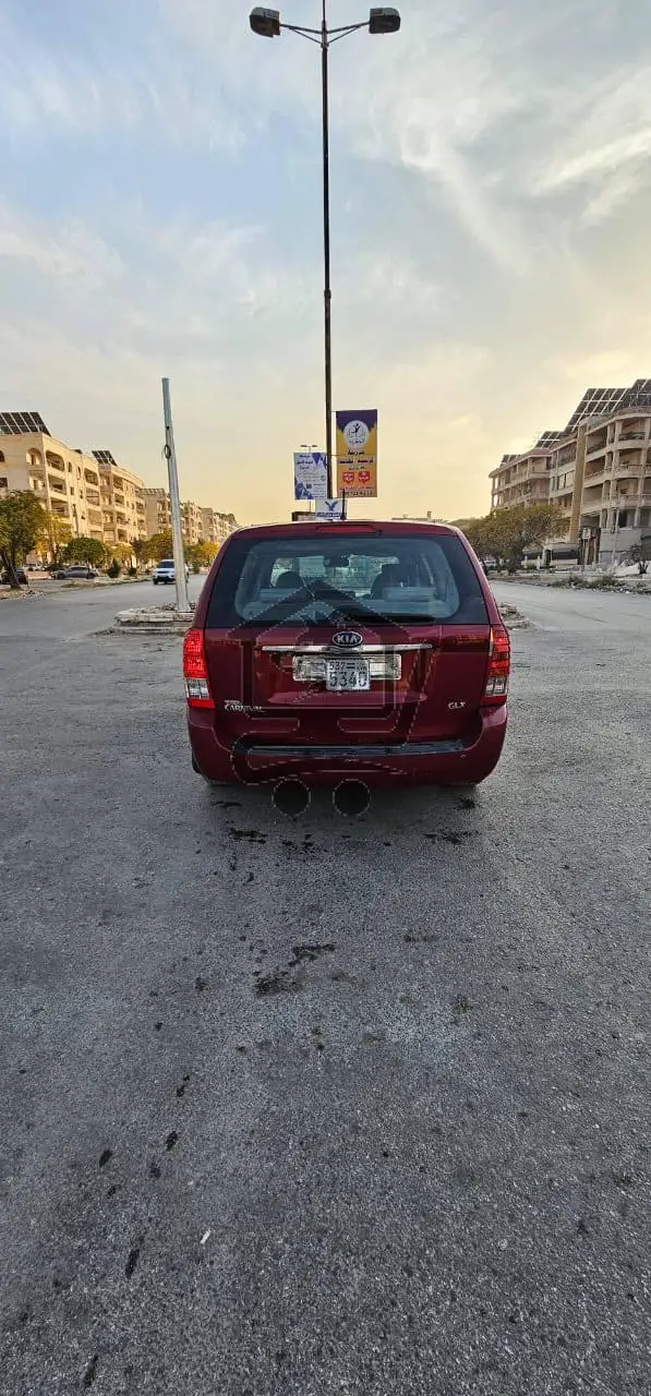 كيا كرنفال أوربي - الصورة 3