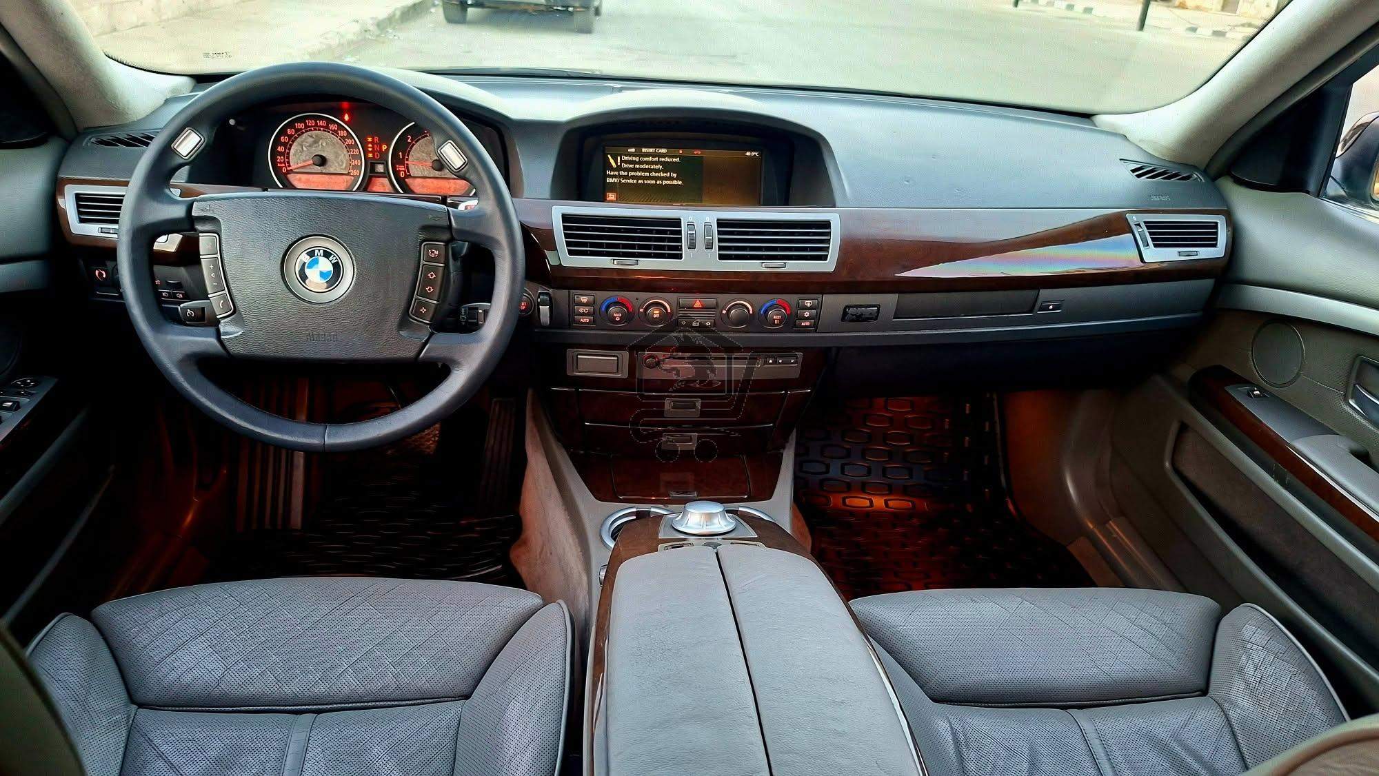 BMW 745Li 2002 - الصورة 8