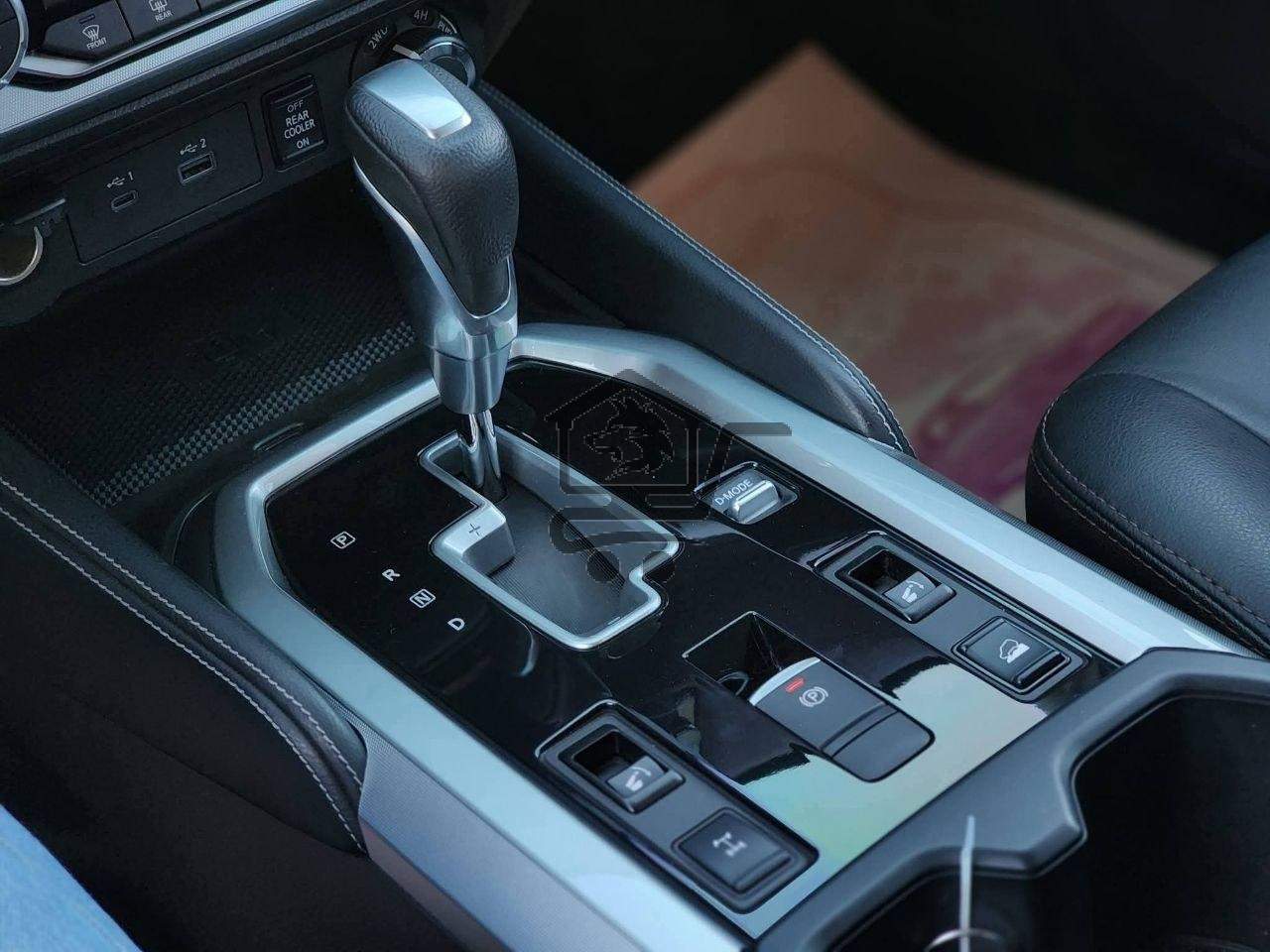 NISSAN XTERA PLATINUM - الصورة 8