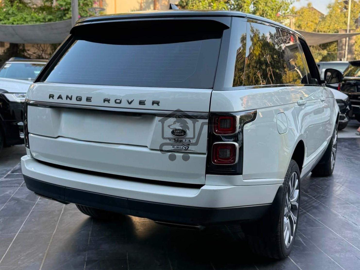 Land Rover Vogue 2021 - الصورة 2